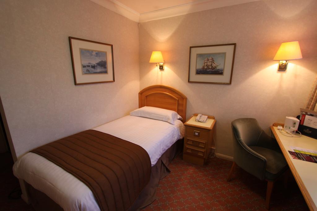 Swallow Churchgate Hotel Харлоу Стая снимка