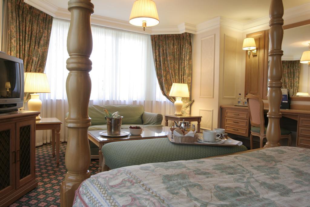Swallow Churchgate Hotel Харлоу Стая снимка